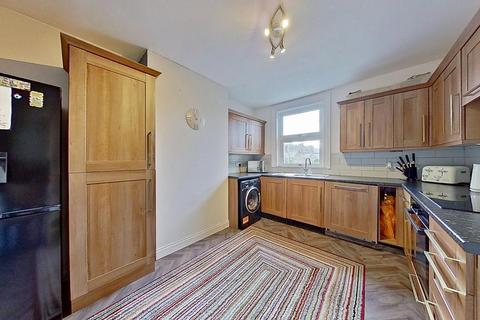 2 bedroom maisonette for sale, High Street, Herne Bay, CT6 5AX
