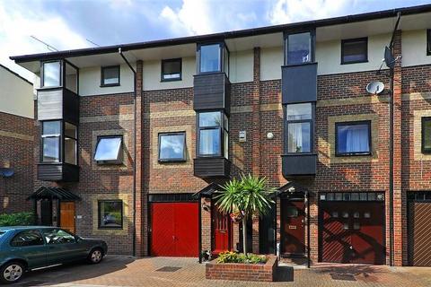 3 bedroom apartment to rent, Barnfield Place, Isle of Dogs, London, E14