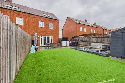 3 bedroom house for sale, Sorrel Way, Kingsbrook, Aylesbury, Buckinghamshire