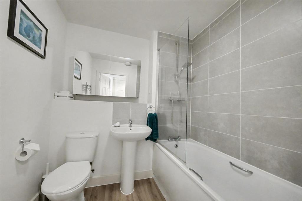 Bathroom.jpg