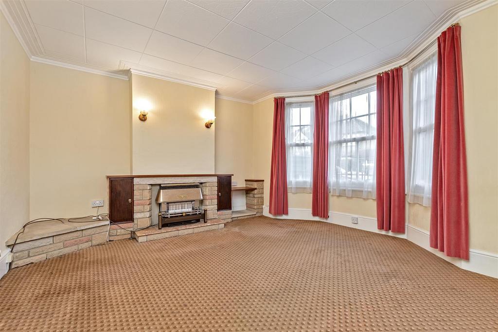 130 Brampton Road-5.jpg