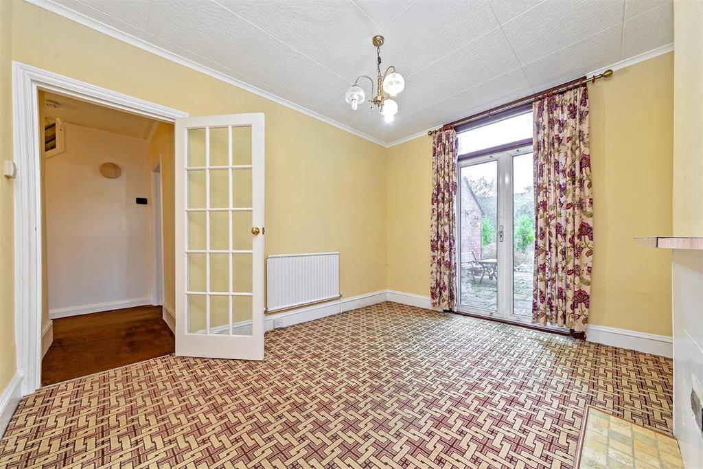 130 Brampton Road-7.jpg