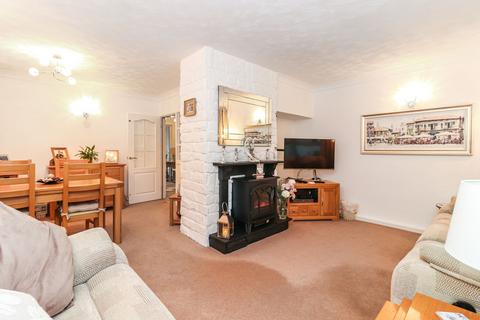 3 bedroom semi-detached house for sale, Ullswater Road, Hemel Hempstead, HP3