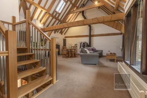 5 bedroom barn conversion for sale, The Common, Norwich NR14