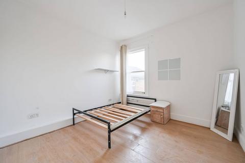 5 bedroom flat to rent, High Road Leytonstone, Leytonstone, London, E11
