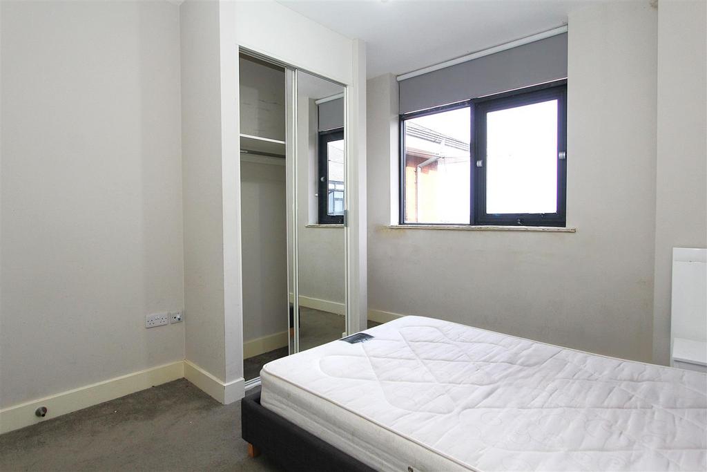 Bedroom .JPG
