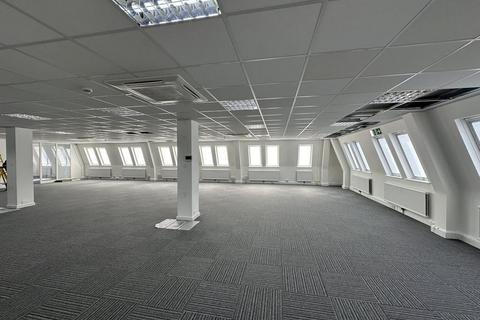 Office to rent, Church Walk Burgess Hill RH15 9AS