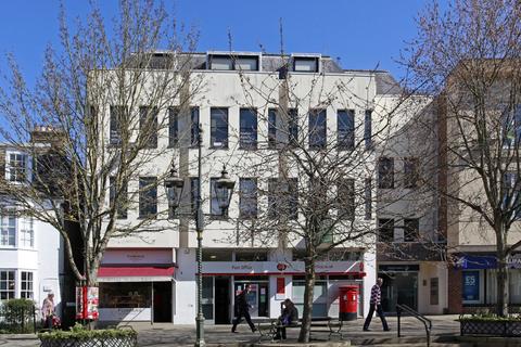 Office to rent, Carfax Horsham RH12