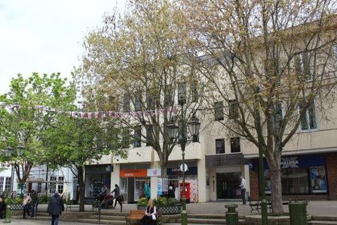 Office to rent, Carfax Horsham RH12