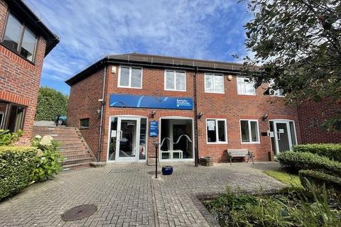 Office to rent, 3-5 Station Rd Pulborough RH20 1RL