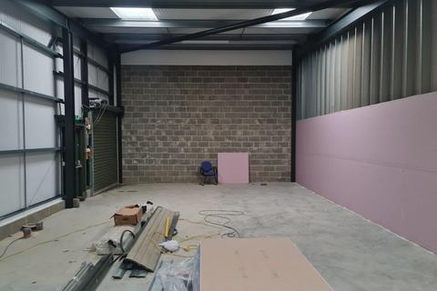 Warehouse to rent, Plummers Plain Horsham RH13 6LU
