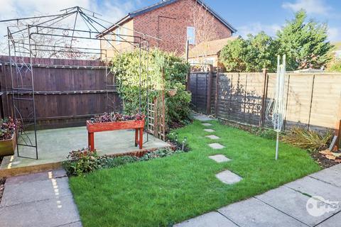 2 bedroom semi-detached house for sale, Freswick Close, Hinckley