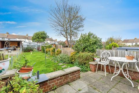 3 bedroom terraced house for sale, Adelaide Road, Kent ME7