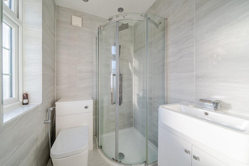 1383090-12-691eef...