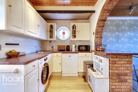 undefined, Winchcomb Road, NORWICH