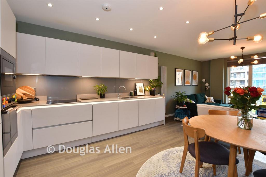 Lounge/Kitchen /Dining Room