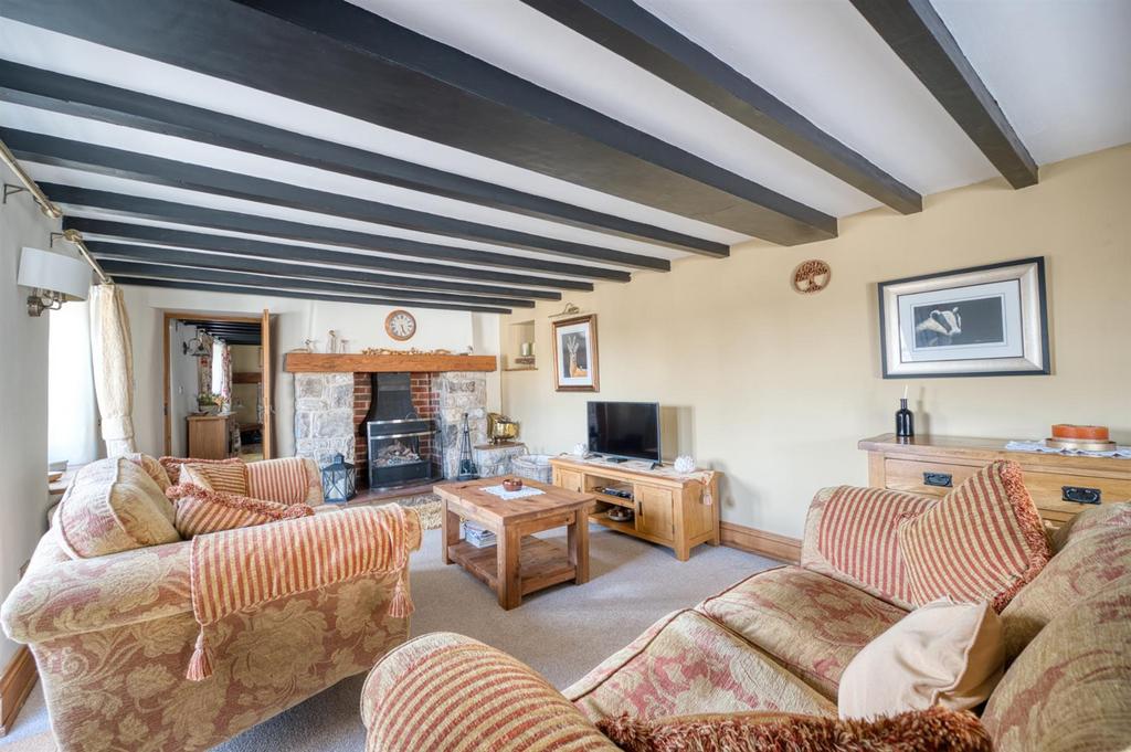 Sitting Room towards fireplace.jpg