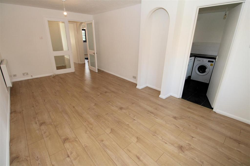 Lounge2.JPG