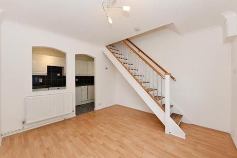 undefined, London E14