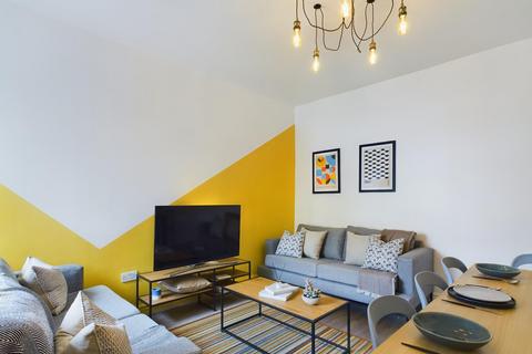 6 bedroom house to rent, Ruskin Avenue, Manchester M14