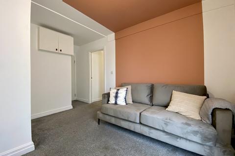 1 bedroom flat to rent, Edge Lane, Liverpool L7