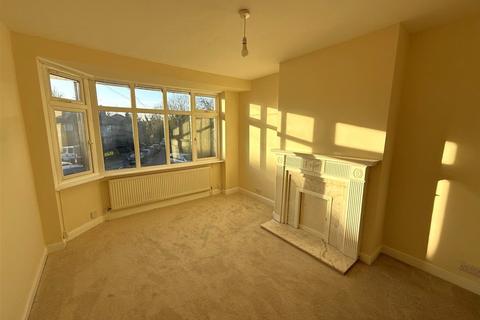 2 bedroom maisonette for sale, Methuen Close, Edgware, Greater London, HA8