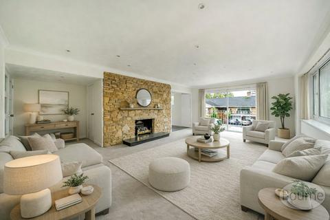 4 bedroom bungalow to rent, Haymeads Drive, Esher, Surrey, KT10