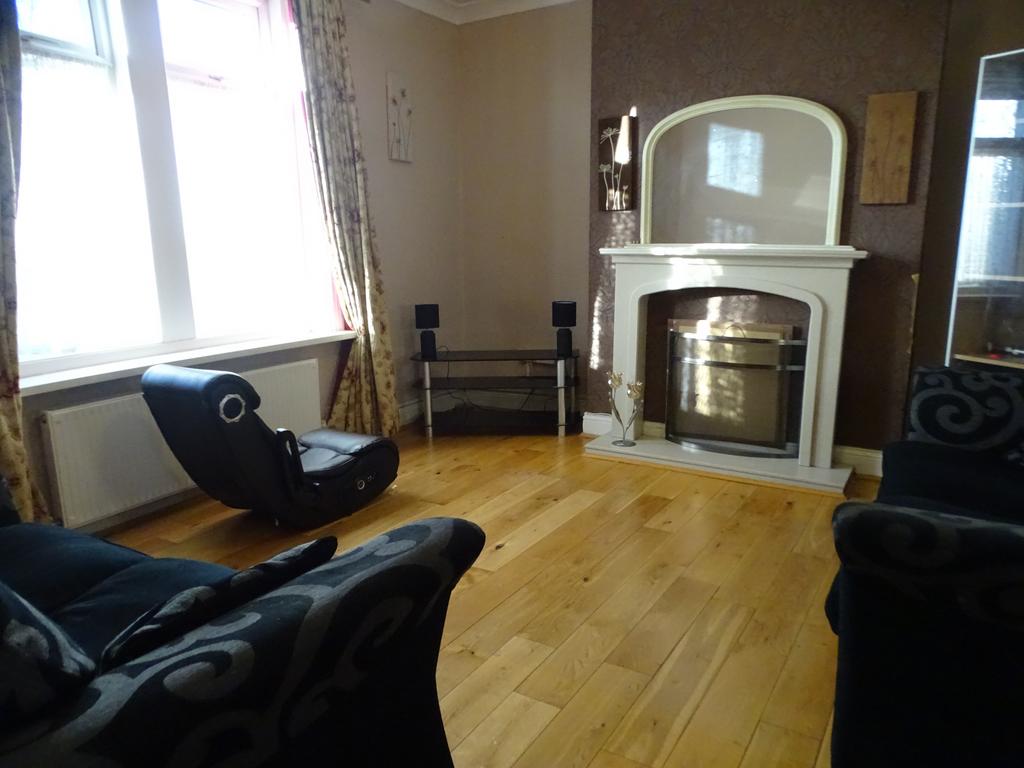 2 bedroom Maisonette for rent