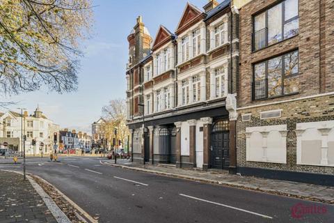 Frobisher Road, Crouch End, N8