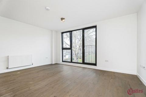 2 bedroom flat to rent, Frobisher Road, Crouch End, N8