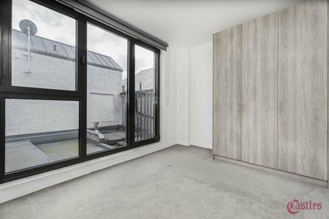 2 bedroom flat to rent, Frobisher Road, Crouch End, N8