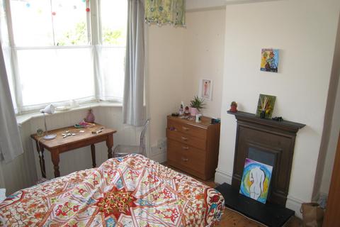 4 bedroom terraced house to rent, Hanover Street, Brighton BN2