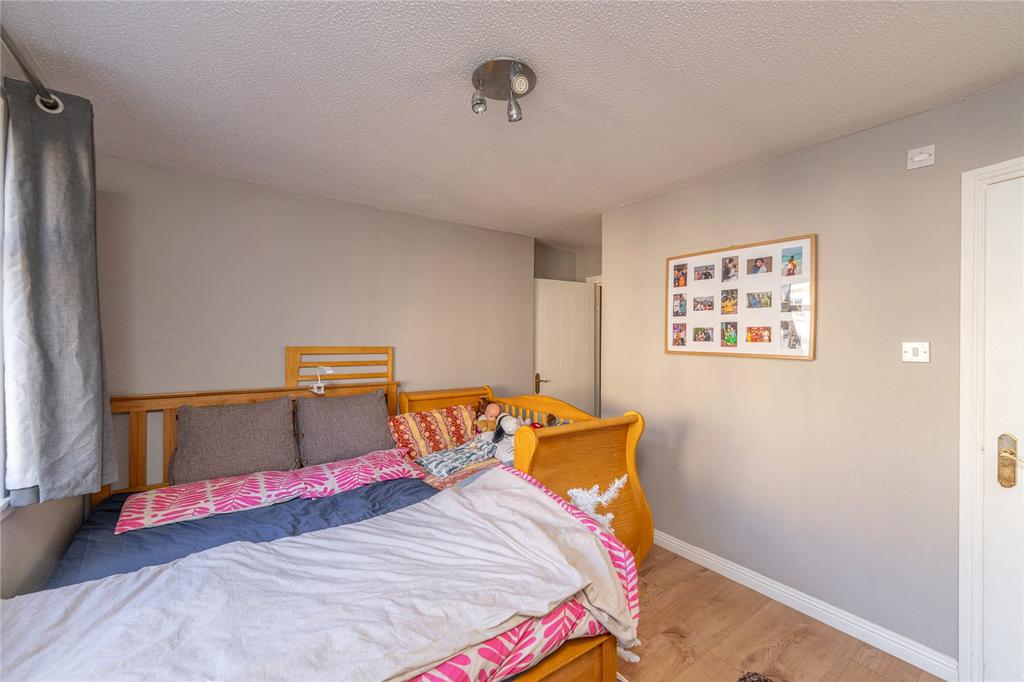 Bedroom 1 Alt