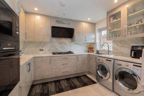3 bedroom terraced house for sale, Humber Way, Langley SL3