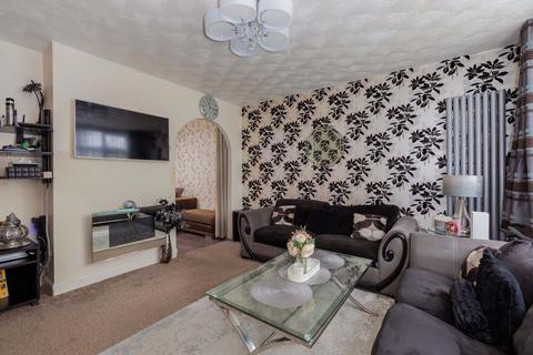3 bedroom terraced house for sale, Humber Way, Langley SL3