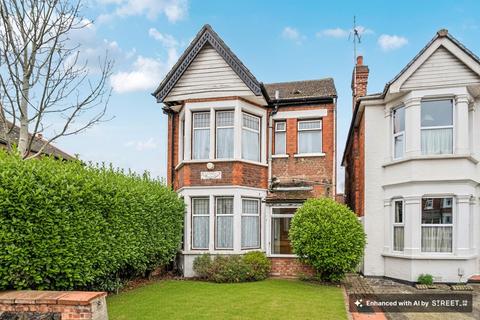 undefined, Cunningham Park, Harrow, HA1