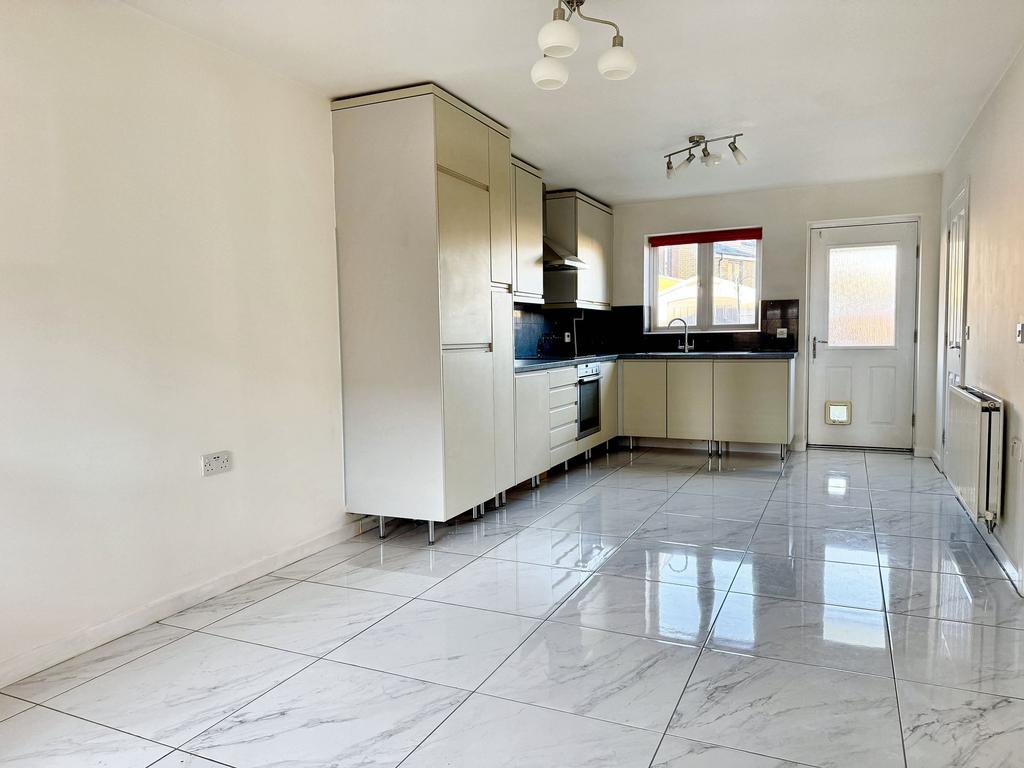 Lounge/Kitchen