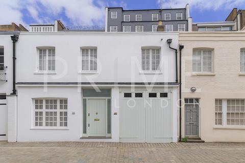 2 bedroom apartment to rent, Belgrave Mews South, Belgravia SW1X
