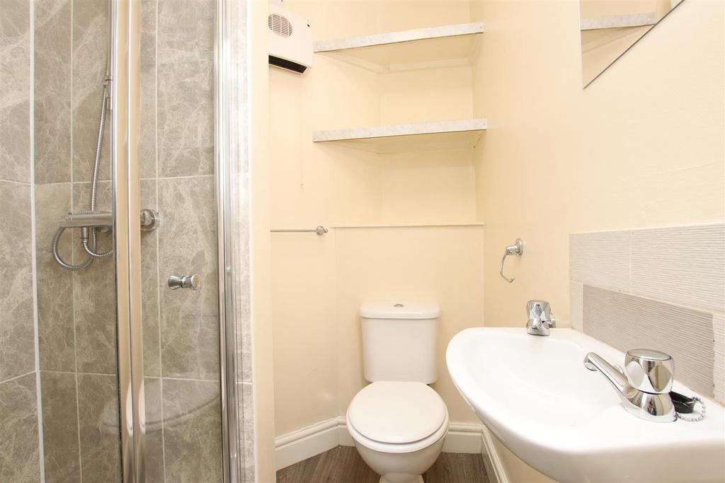Shower room.JPG