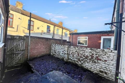 3 bedroom terraced house to rent, Little Heyes Street, Liverpool, L5