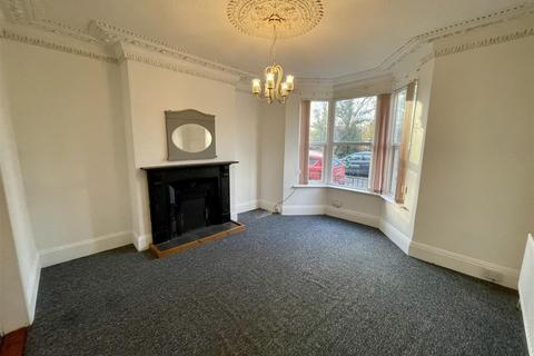 4 bedroom terraced house for sale, Victoria Embankment, Darlington