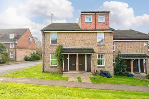 undefined, Windmill Rise, Kingston Upon Thames KT2