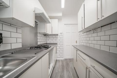 undefined, Westcombe Avenue, Croydon, CR0