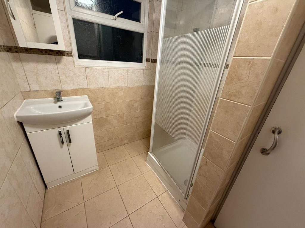 Img 20251112 wa0036