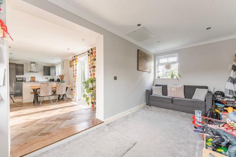 4 bedroom detached house for sale, Pepys Avenue, Worlingham
