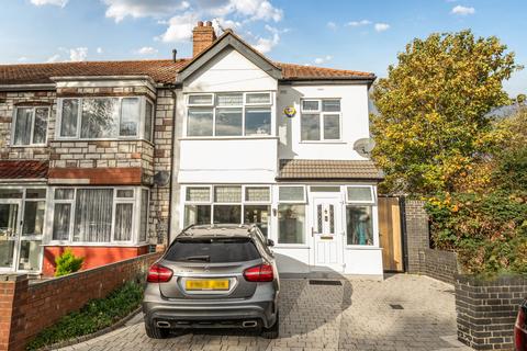 4 bedroom end of terrace house for sale, Kingsmead Avenue, KINGSBURY NW9