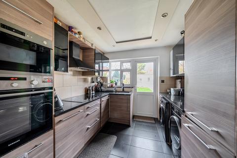 4 bedroom end of terrace house for sale, Kingsmead Avenue, KINGSBURY NW9