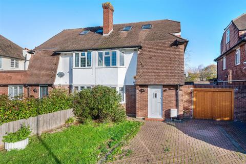 undefined, West Barnes Lane, Motspur Park KT3