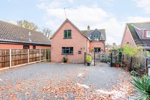 undefined, Main Road, Filby