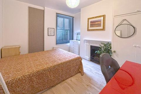 undefined, Lysia Street, London, SW6